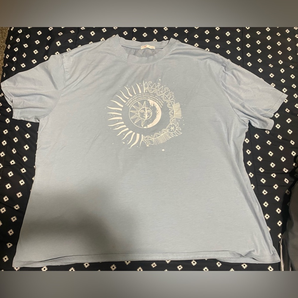 🔥2/$10 Romwe Sun/Moon pattern Light Blue Oversized T-shirt - size l/xl